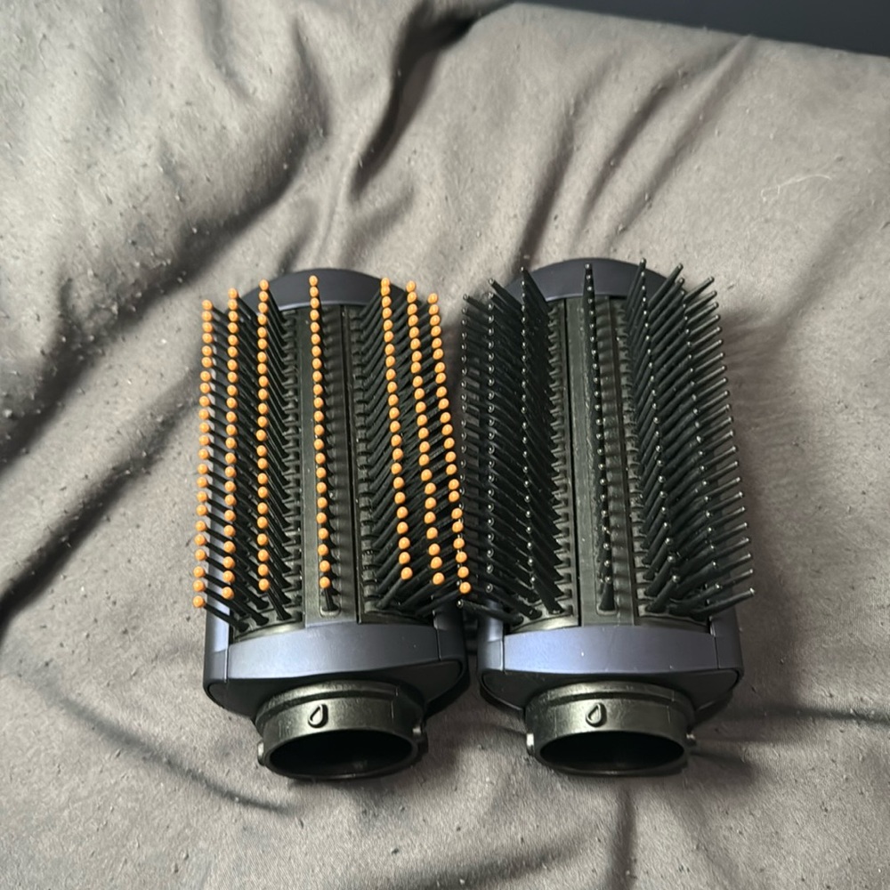 Dyson air wrap smoothing brush attachment